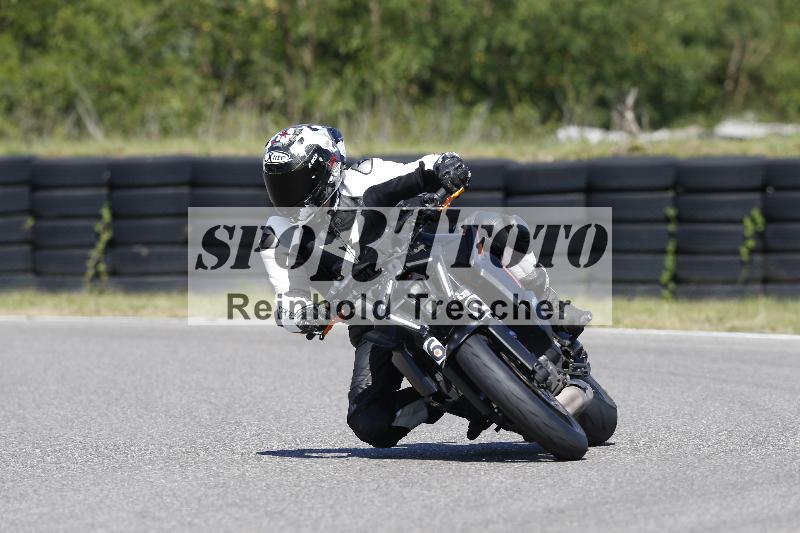 /Archiv-2025/48 25.08.2025 Cornu Master School ADR/rot-rouge/62